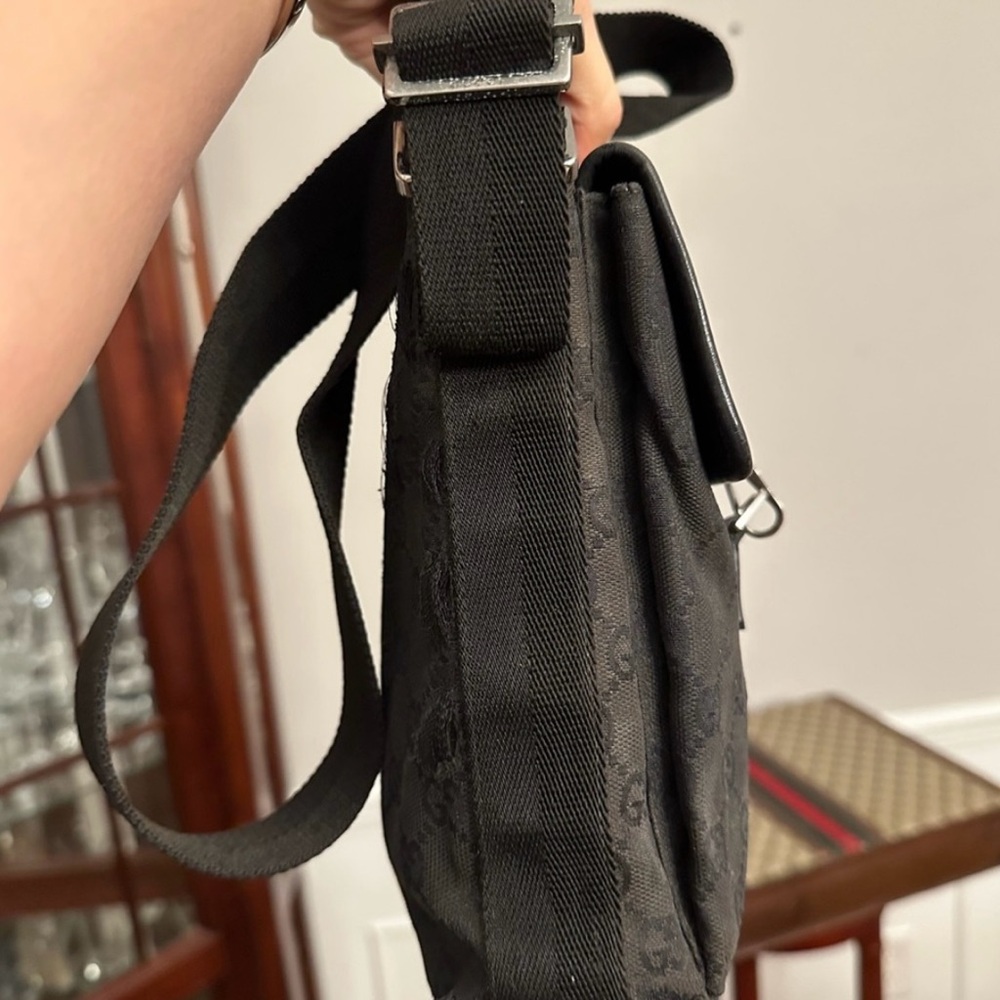 Gucci Black Crossbody Bag for Men - Picture 4 of 13